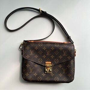 Authentic Louis Vuitton Pochette Métis